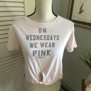 MEAN GIRLS Shirt Girls Medium Pink Old Navy On Wednesdays We Wear Pink Graphic
